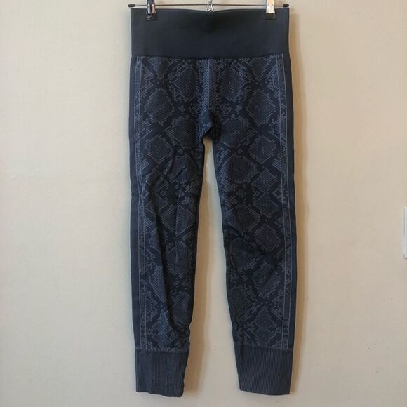 Lululemon Ebb To Street Python Print Pants - Picture 1 of 3